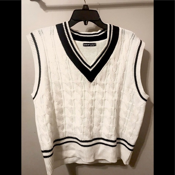 SHEIN Sweaters - Sweater vest